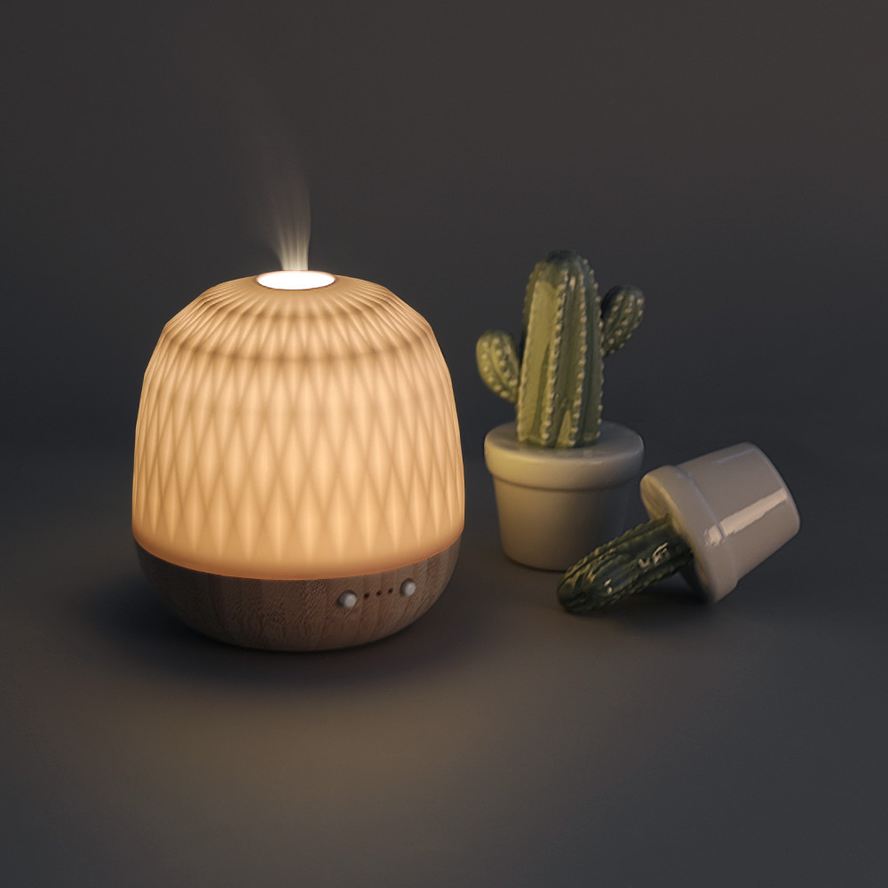 Luca-ECO_Friendly_Bamboo_Base_Ultrasonic_Diffuser_With_Warm_Yellow_Light-10.jpg