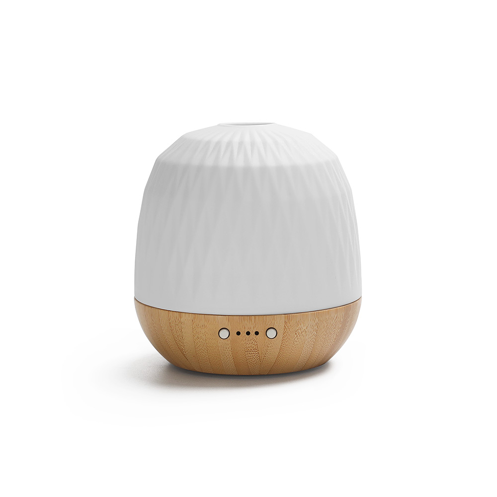 Luca-ECO_Friendly_Bamboo_Base_Ultrasonic_Diffuser_With_Warm_Yellow_Light-5.jpg