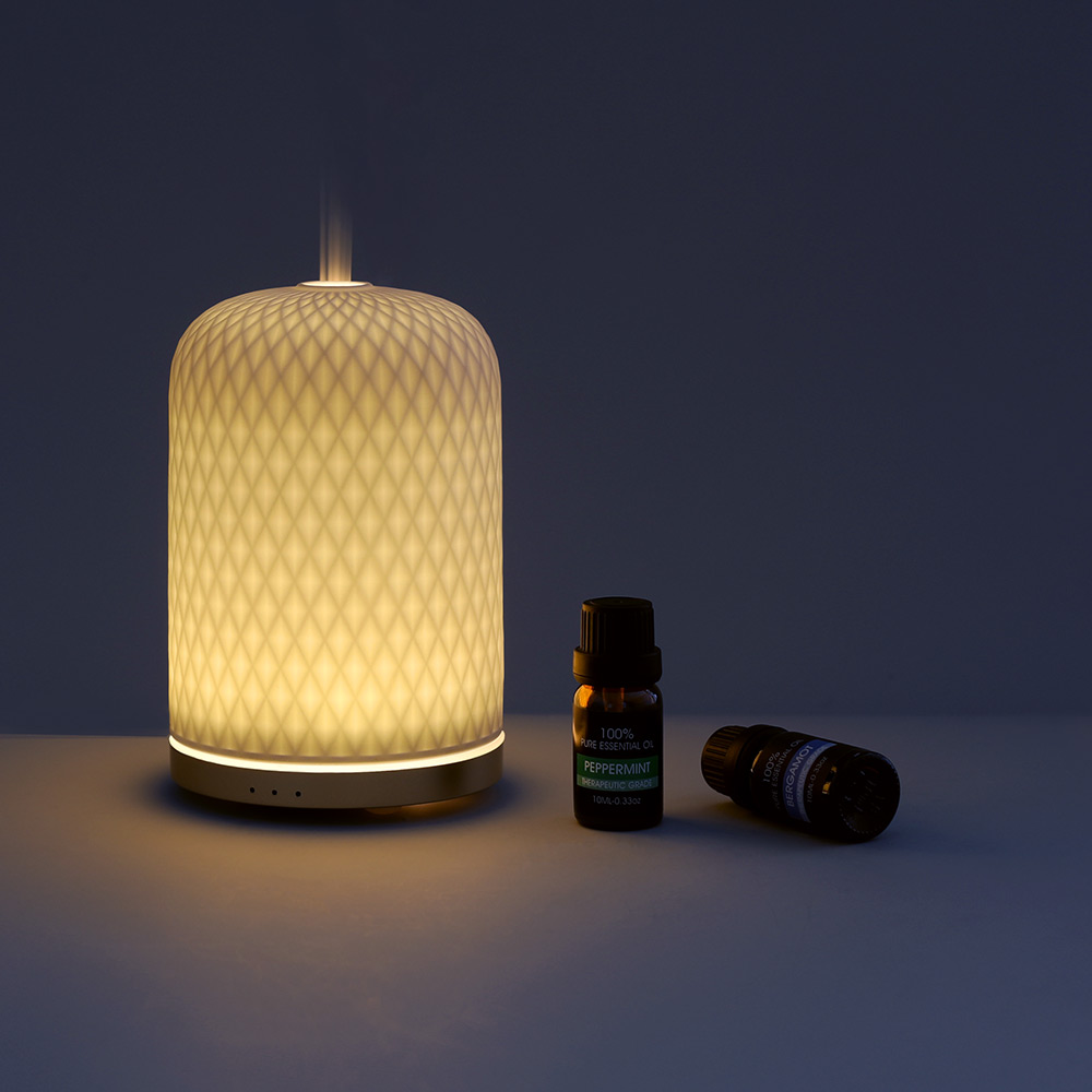 Tino-Handmade_Porcelain_Cover_Ultrasonic_Diffuser_With_RGB_Light-8.jpg
